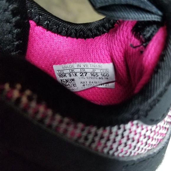 Shoes - Picture 4 of 4